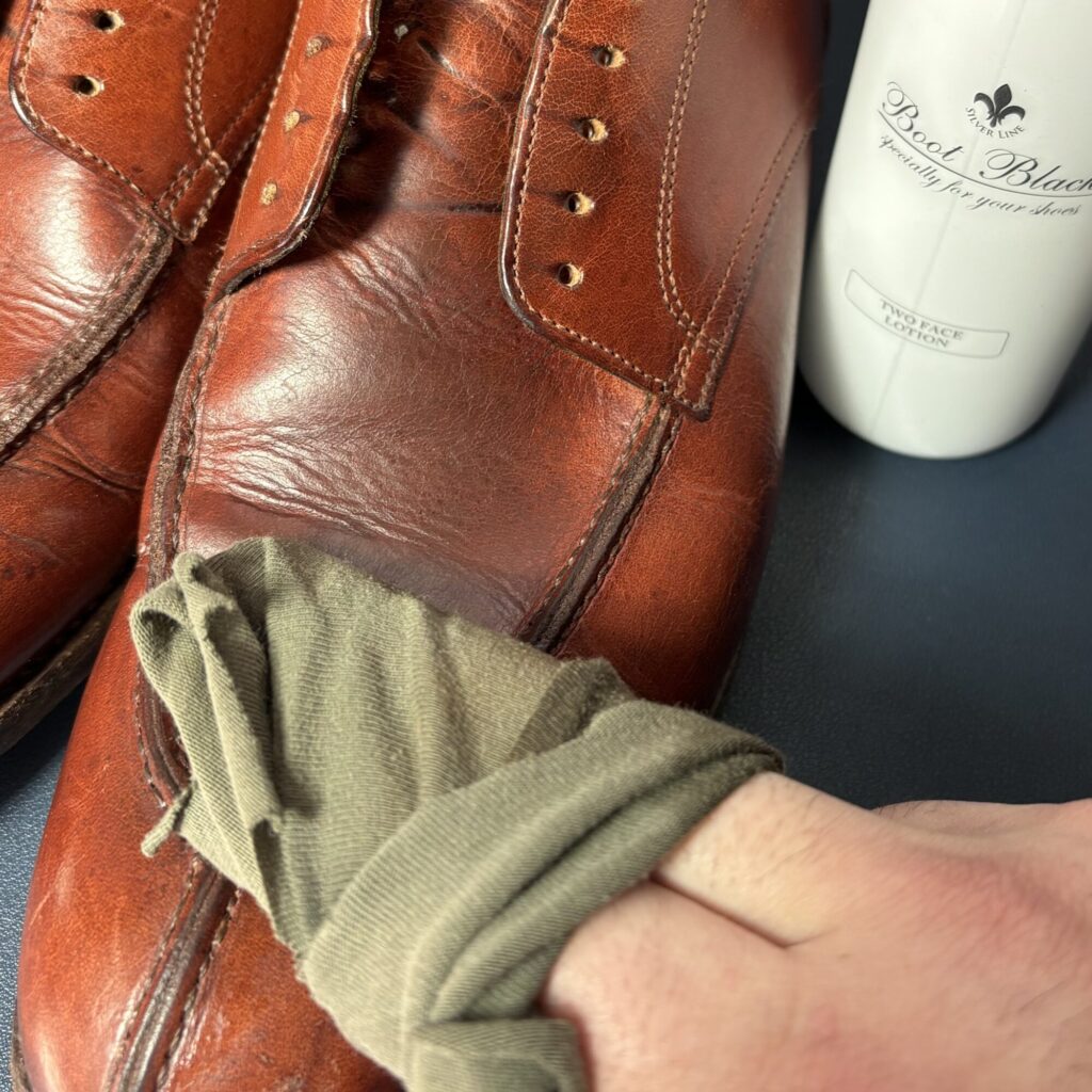 革靴 汚れ落とし 方法 クリーナー 手入れ ブラウンレザー