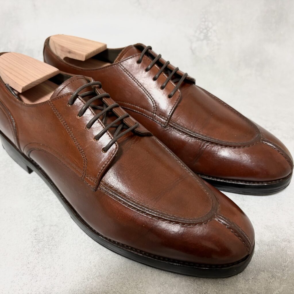 革靴 リペア後 Uチップ ブラウン ツヤ仕上げ 完成状態